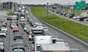 Nỗi khổ của người Florida khi sơ tán trước siêu bão Milton